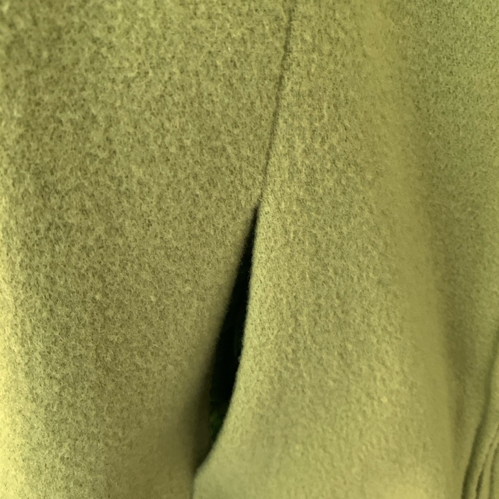 Finity Studio Green Jacket - Picture 4 of 8